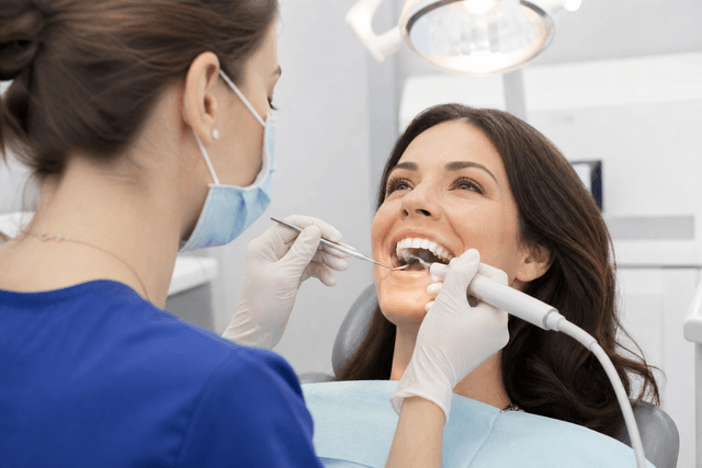 Professional teeth cleaning at Dentara